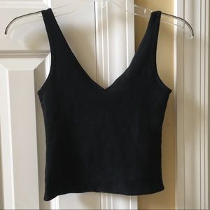 Black cropped tank top